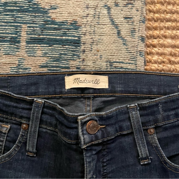 Madewell 10” High Rise Skinny Jeans in Hayes Wash - Picture 6 of 7